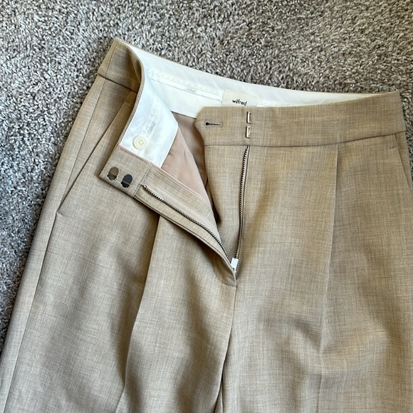 Wilfred Limitless Pant - Picture 3 of 4